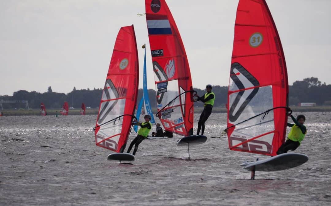 Windsurfvereniging Almere Centraal geeft jeugd foilen een boost