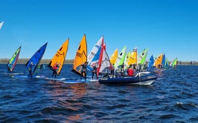 Geslaagde windsurfwedstrijden op het Gooimeer